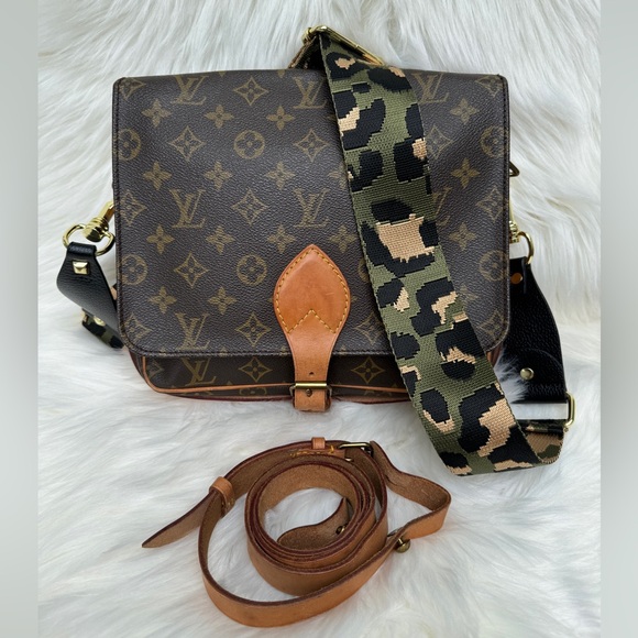Louis Vuitton Cartouchiere GM Crossbody Bag - Picture 10 of 10